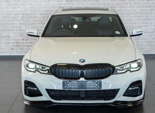 BMW 3 series or Smiliar