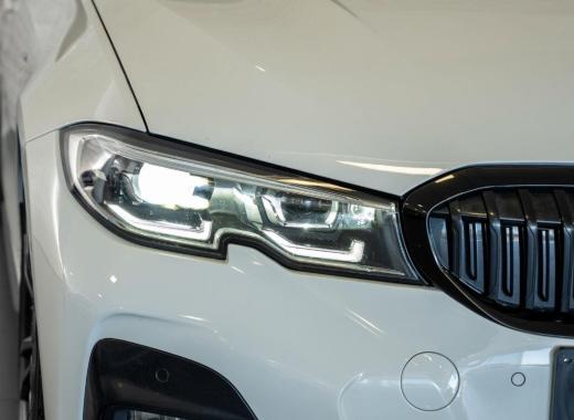 BMW 3 series or Smiliar