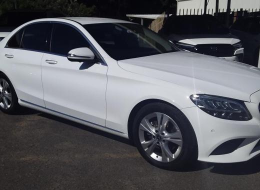 Mercedes-Benz C20 or Smiliar