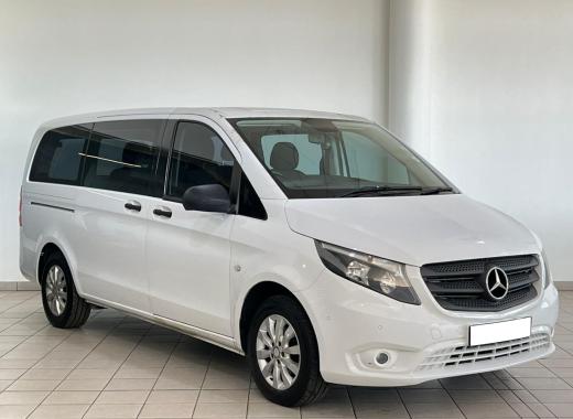 Mercedes-Benz Vito or Smiliar