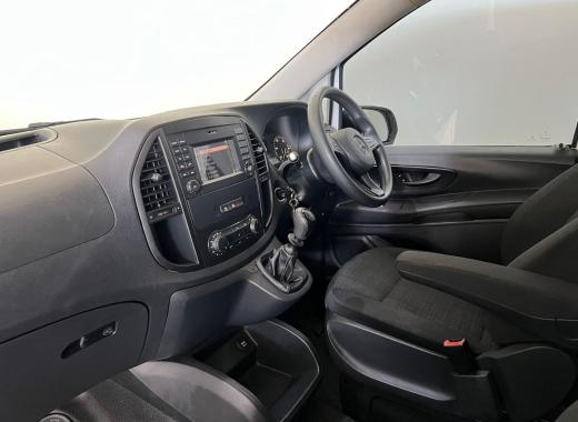 Mercedes-Benz Vito or Smiliar