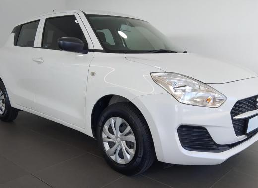 Suzuki Swift or Smiliar