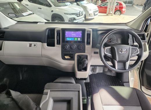 Toyota Quantum 2,8 GL or similiar