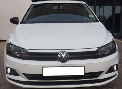 VW Polo TSI or Smiliar